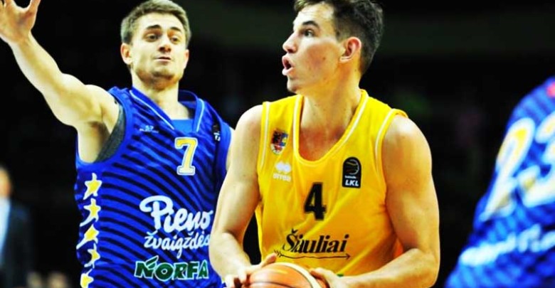 Και επίσημα ντύνεται στα κιτρινόμαυρα ο Ομάρ Πρίουιτ