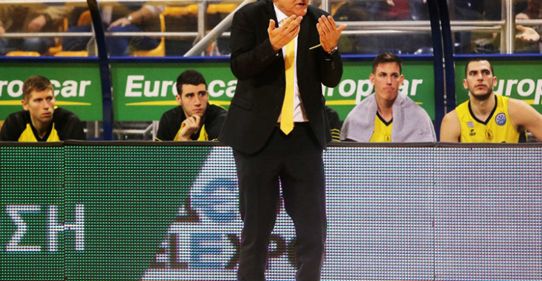 Γιαννάκης: Την τάπα του Μποχωρίδη στον Στρόμπερι την σφύριξαν φάουλ, δεν μπορώ να καταλάβω πως σφυρίχθηκε αυτό το φάουλ"