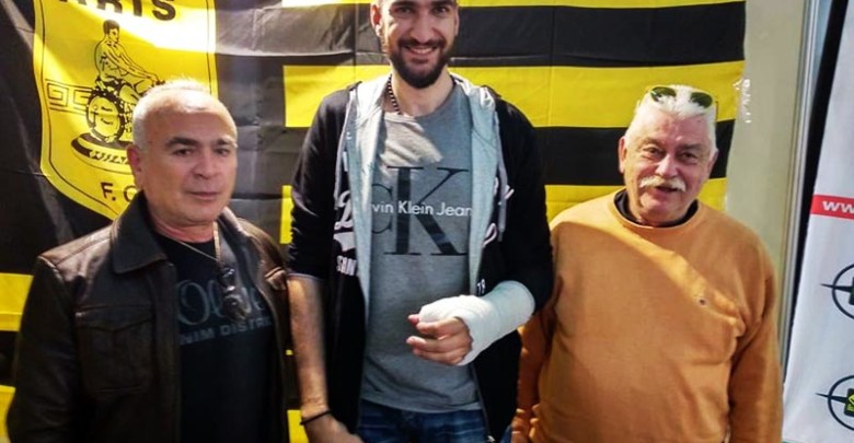 Ο Τάσος Μωϋσιάδης στο περίπτερο του Yellow Radio: "Υπομονή και όλα θα πάνε καλά"