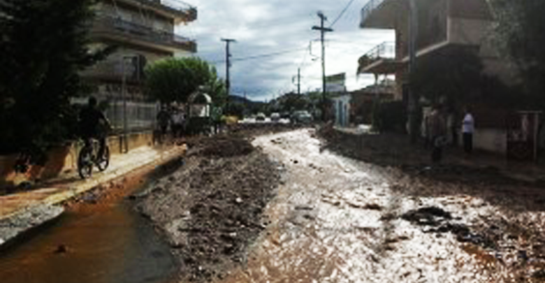"Σε μισή ώρα άνοιξαν οι ουρανοί, έκκληση για υπομονή στους δημότες"