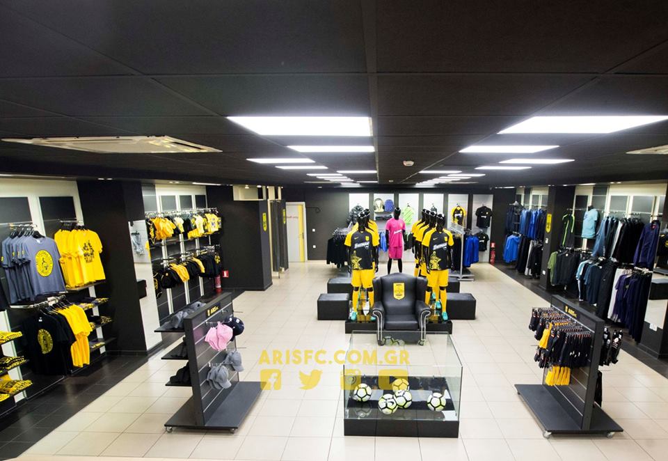 Έκπτωση σε όλες τις αγορές από την μπουτίκ για τους κατόχους διαρκείας