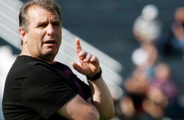 Δημητρίου: "Καταπληκτικός ποδοσφαιριστής ο Σταματής, είναι η ώρα του να παίξει"