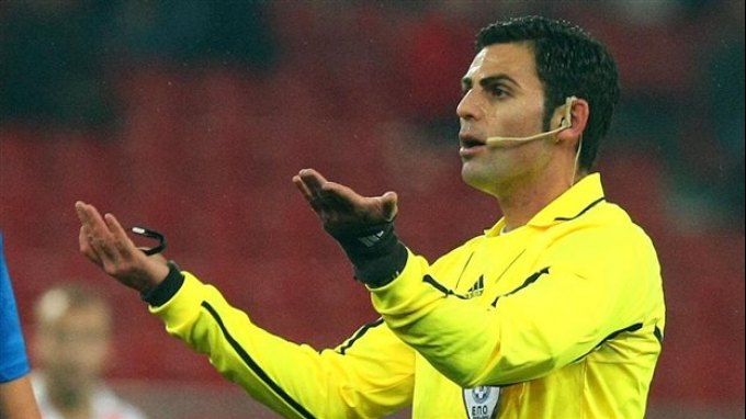 Κεμπαρίδης: «Αλλάζουν τα σφυρίγματα τους με τον Άρη! Ο Κομίνης επηρεάστηκε και από τα… πρόσωπα που ήταν στην κερκίδα»