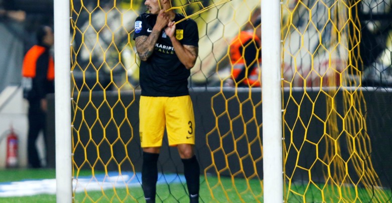 Ποια άδεια; Γιορτές στο...γυμναστήριο για τον Σόουζα! (video)