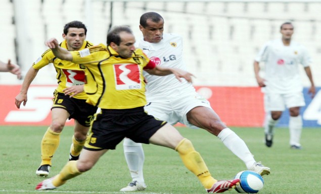 Συνεχίζει να παίζει ποδόσφαιρο στα 43 του ο Νεμπεγλέρας!