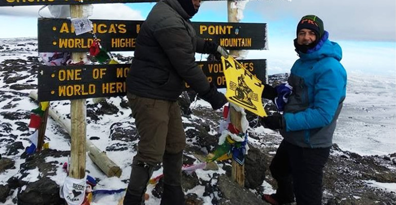 Στο ψηλότερο σημείο της Αφρικής η σημαία του Άρη!